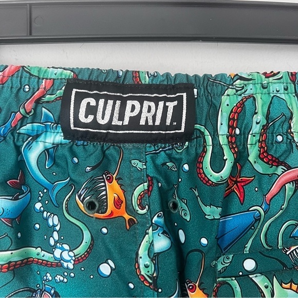 **SOLD** CULPRIT MENS SWIM TRUNKS: GET IT KRAKEN. SIZE LG 🔴 - Picture 11 of 13